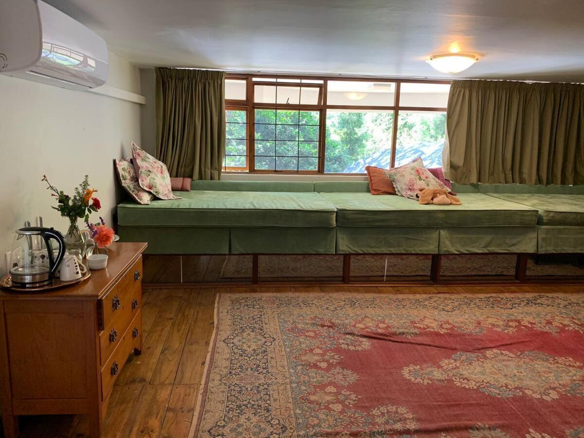 Mountain Rose Guesthouse لويس تريشارد المظهر الخارجي الصورة