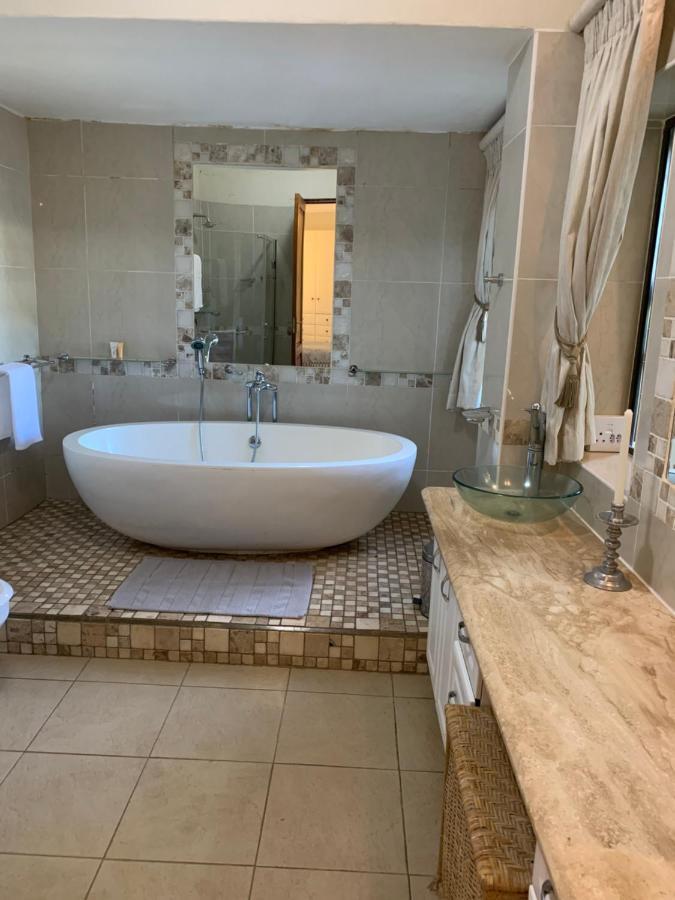 Mountain Rose Guesthouse لويس تريشارد المظهر الخارجي الصورة