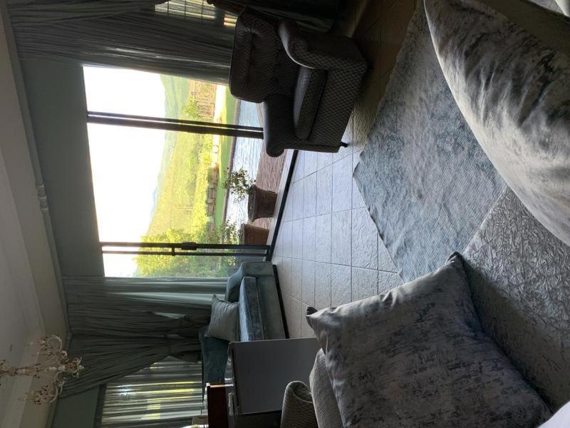 Mountain Rose Guesthouse لويس تريشارد المظهر الخارجي الصورة